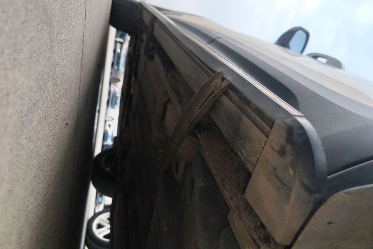 沃尔沃XC40 2023款 B3 智远豪华版局部细节9002