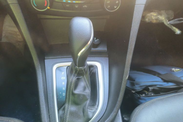 别克 英朗 2021款 改款 典范 1.5L 自动精英型中控内饰18