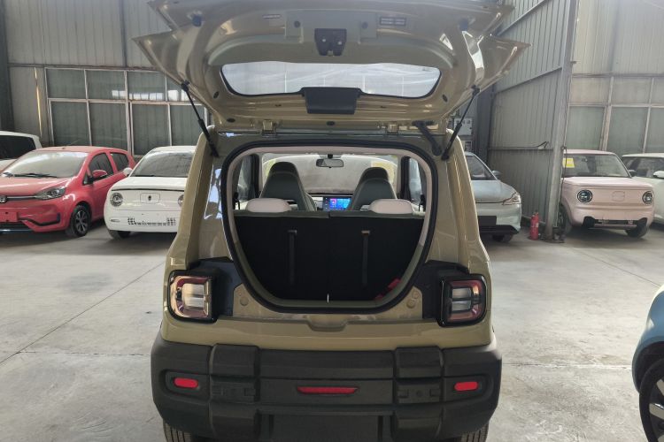 吉利银河 2025款 210km 熊猫骑士机舱底盘23