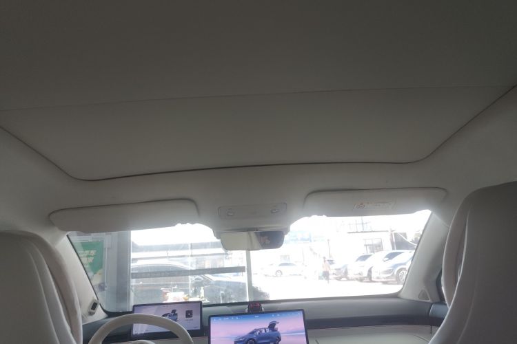 鸿蒙智行 智界R7 2024款 纯电 667km Max中控内饰22