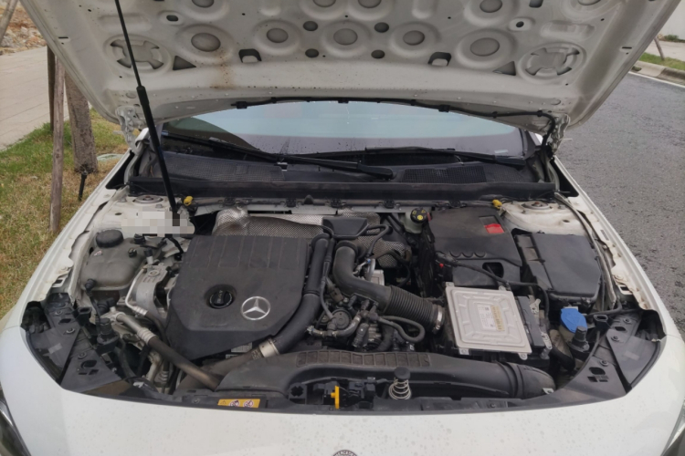 奔驰A级 2021款 A 180 L 运动轿车局部细节24