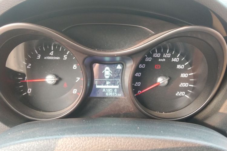 海马S5 2017款 强动力版 1.6L 手动豪华型中控内饰14