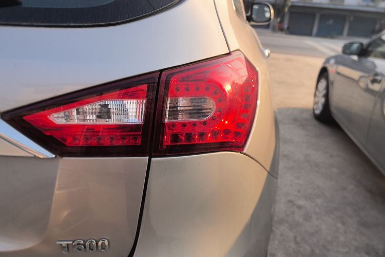 众泰T600 2015款 1.5T 手动尊贵型车身外观6005