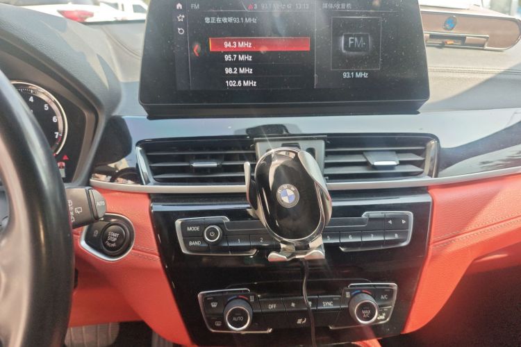 宝马X2 2021款 sDrive25i 领先型M越野套装中控内饰16