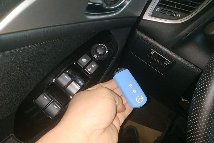 马自达3 昂克赛拉 2017款 两厢 1.5L 自动豪华型 国V中控内饰7001