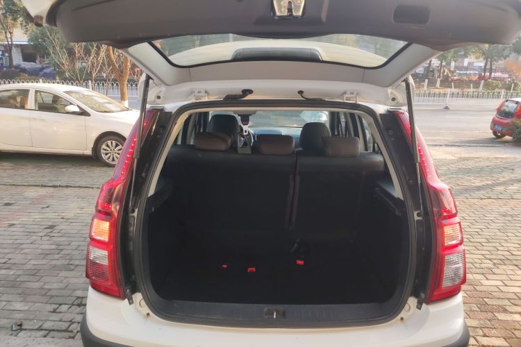 东风风行 景逸X3 2017款 1.6L CVT豪华型局部细节23