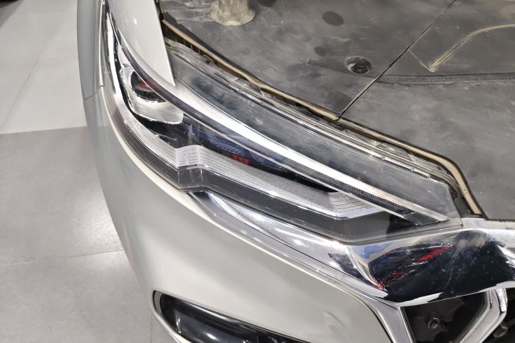 红旗HS5 2022款 改款 2.0T 智联旗享版车身外观8