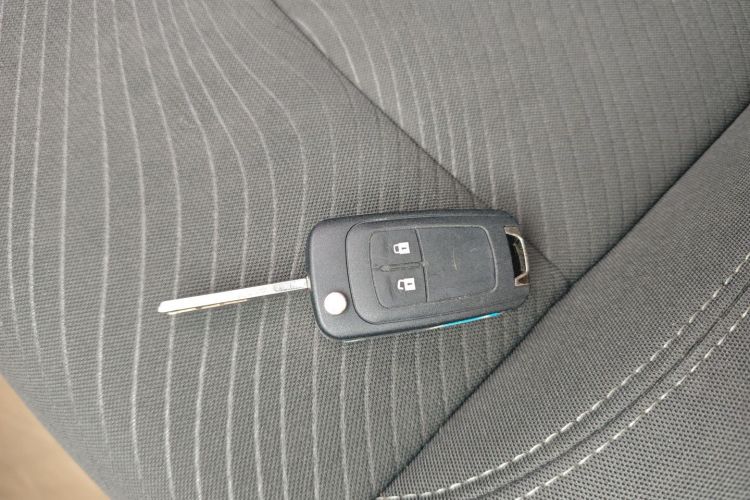 别克 昂科拉 2014款 1.4T 自动两驱都市精英型中控内饰11