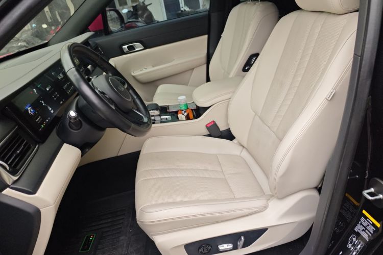 理想汽车 理想ONE 2020款 增程6座版局部细节19