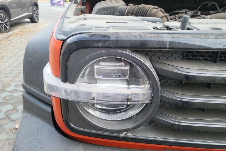 坦克300 2023款 越野版 2.0T 挑战者车身外观8