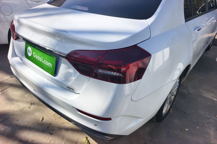 吉利汽车 帝豪 2021款 UP 1.5L CVT豪华型车身外观9