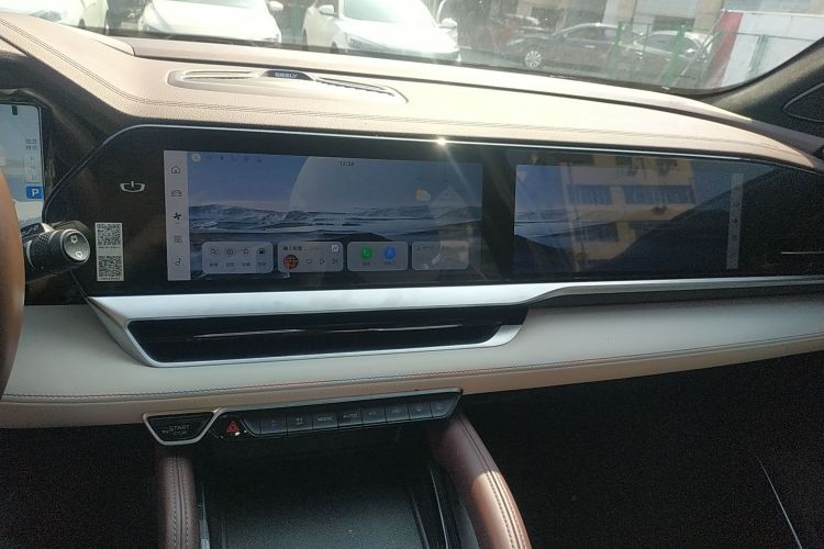 吉利汽车 星越L 2021款 2.0TD DCT EVO两驱尊贵型中控内饰16