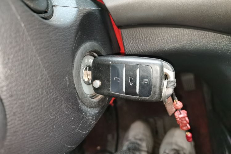 长安凯程 长安欧尚A600 2016款 1.5L 手动豪华型7座中控内饰11