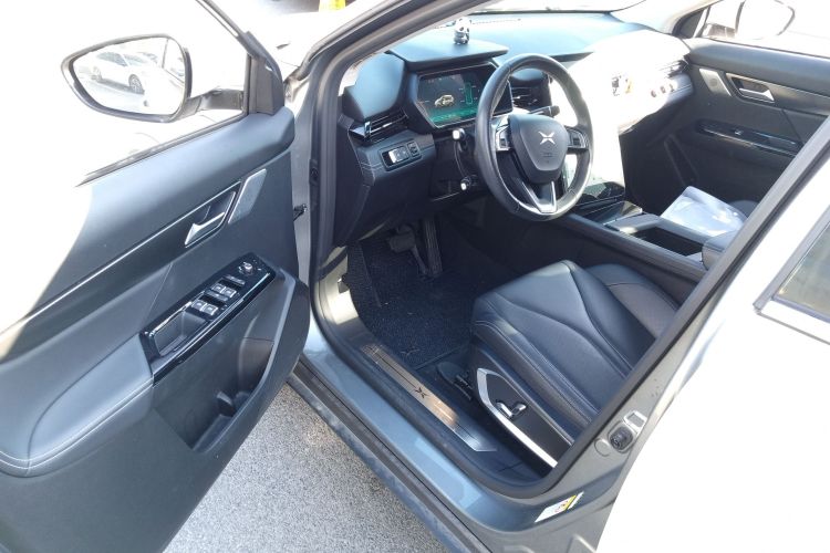 小鹏G3 2020款 520i 智享版中控内饰20