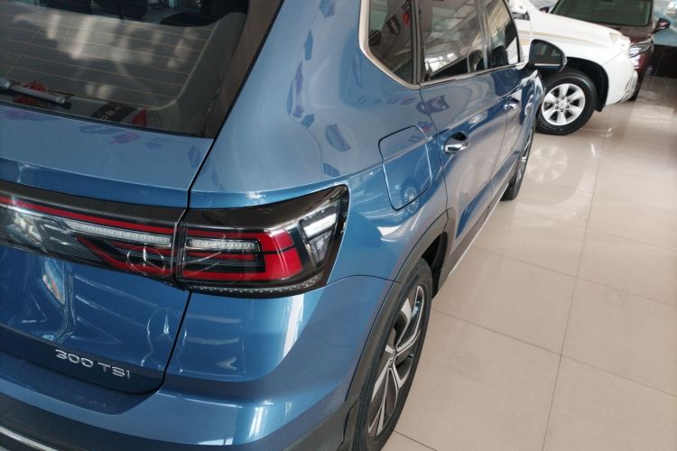 大众 途岳 2023款 300TSI 两驱满月版车身外观9