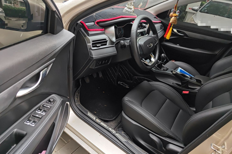 吉利汽车 帝豪 2021款 UP 1.5L 手动豪华型中控内饰7003