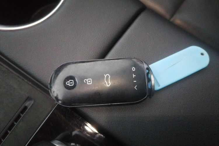 鸿蒙智行 问界M5 2022款 增程四驱性能版中控内饰11