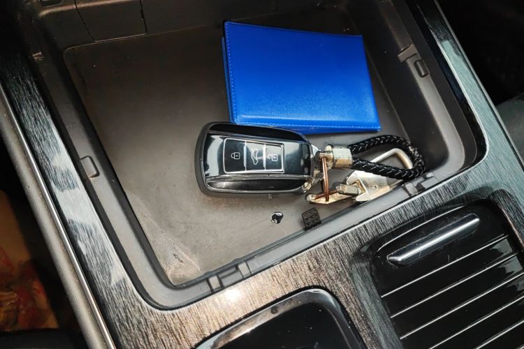 东风风神 奕炫MAX 2021款 1.5T 超能型爸版中控内饰7001