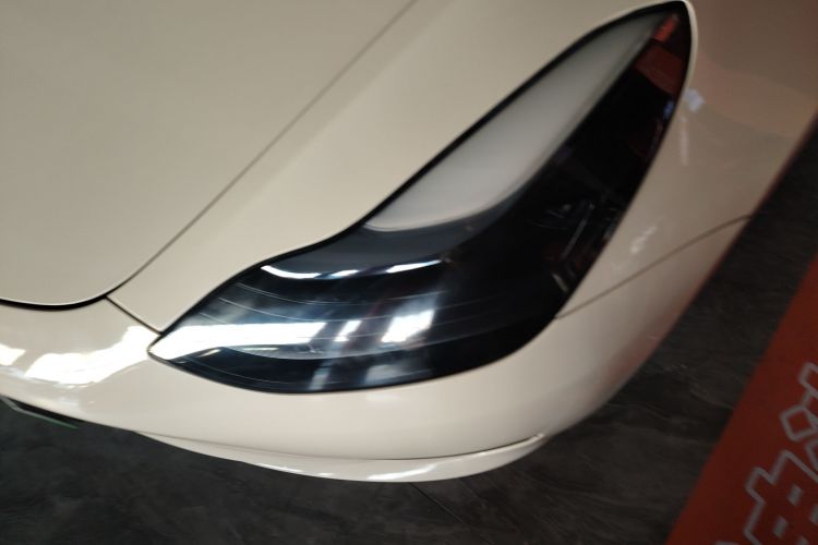 特斯拉 Model 3 2022款 后轮驱动版局部细节36