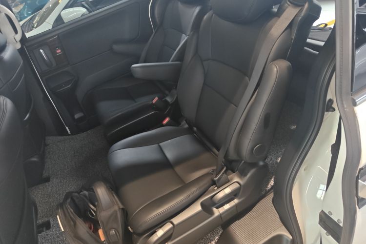 本田 艾力绅 2016款 2.4L 经典版中控内饰7004