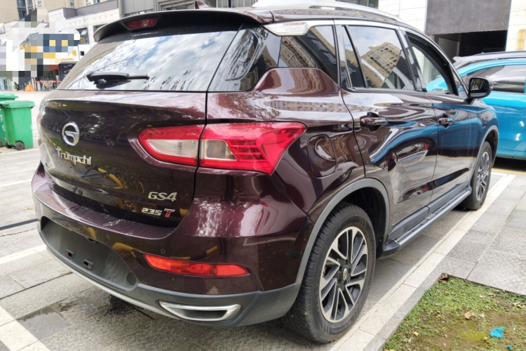 广汽传祺 传祺GS4 2017款 235T 自动两驱精英版车身外观7