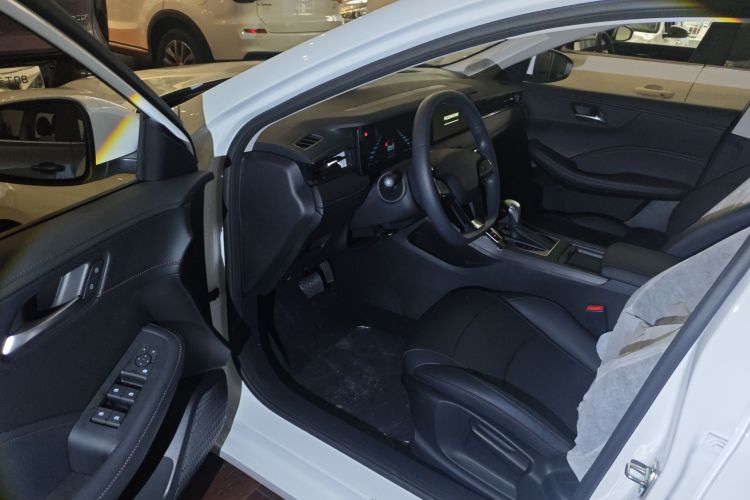 荣威i5 2026款 1.5L CVT豪华版中控内饰20