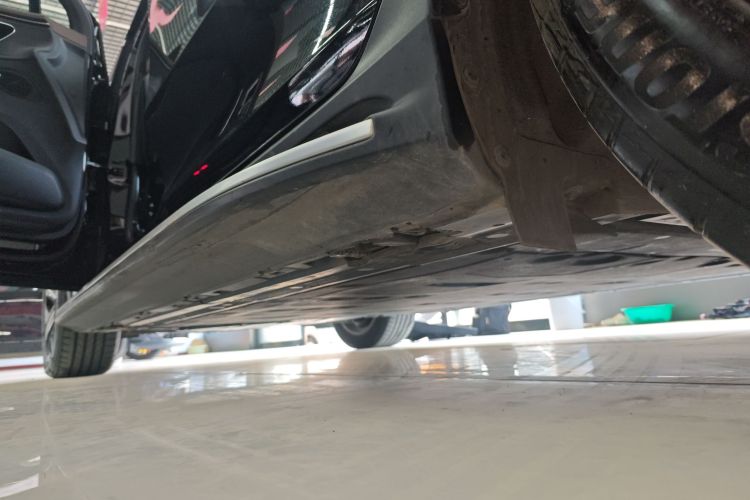 奔驰EQE SUV 2024款 350 4MATIC 先锋版局部细节9002