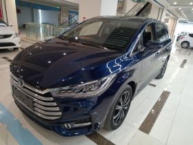 比亚迪 宋MAX新能源 2019款 DM 1.5T 智联致进型 7座 国VI