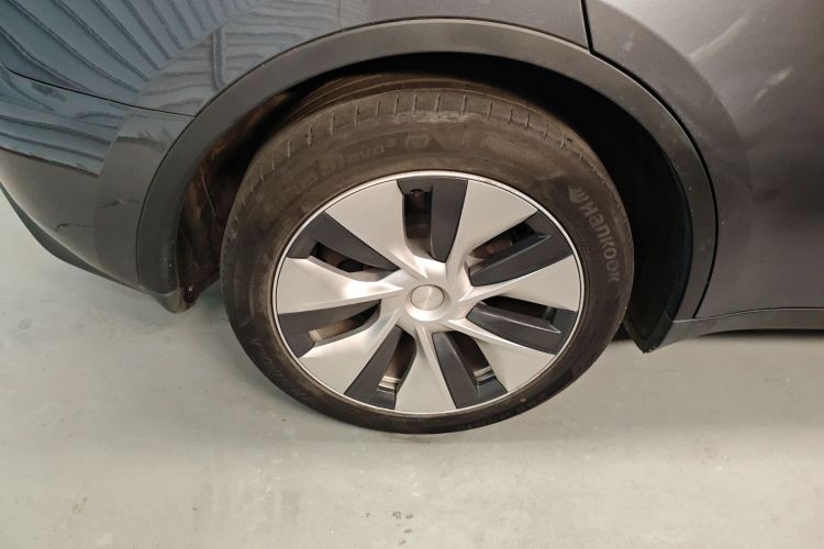 特斯拉 Model Y 2021款 长续航全轮驱动版车身外观6008