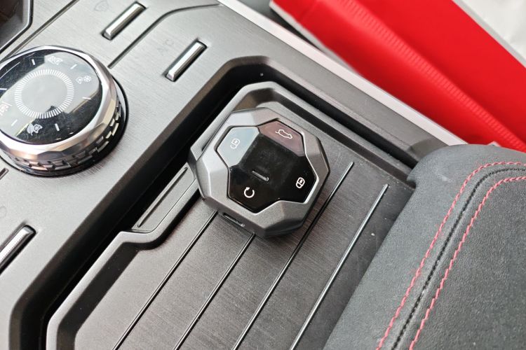 捷途山海 捷途旅行者C-DM 2024款 C-DM 129KM 林野版中控内饰11