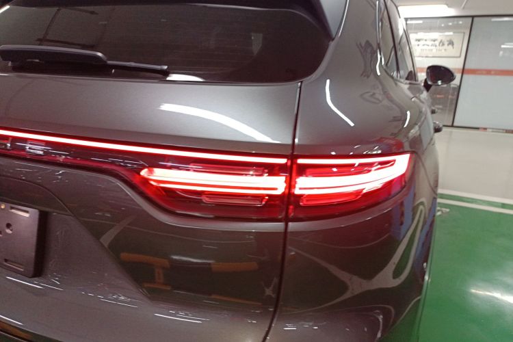 保时捷 2019款 Cayenne 3.0T车身外观9