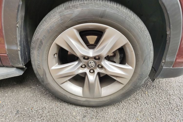 丰田 汉兰达 2017款 2.0T 四驱豪华版 7座车身外观10