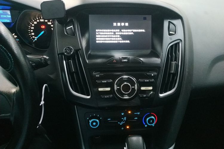 福特 福克斯 2018款 两厢经典 1.6L 自动舒适型智行版中控内饰16