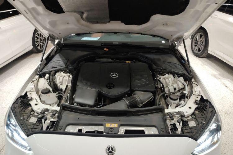 奔驰C级 2022款 改款 C 200 L 运动版机舱底盘24