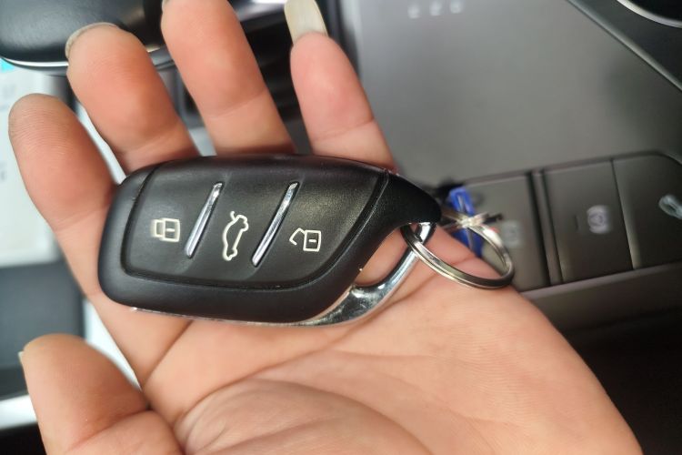 荣威D5X DMH 2024款 135科技版中控内饰7001