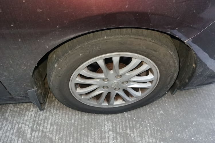 广汽传祺 传祺GA6 2015款 1.8T DCT舒适型车身外观10