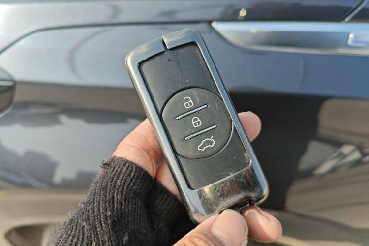 星途揽月 2021款 400T 四驱星尊Pro版 7座中控内饰7001