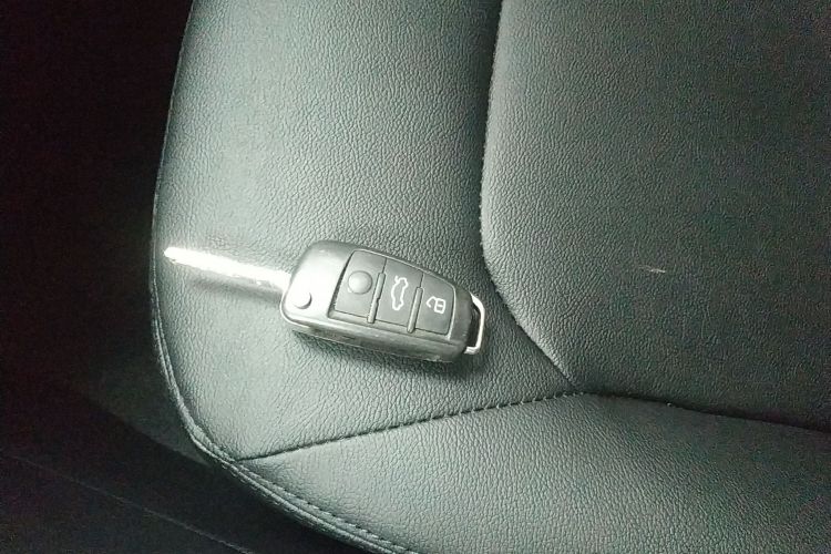 奥迪A3 2018款 30周年年型 Sportback 35 TFSI 时尚型中控内饰11