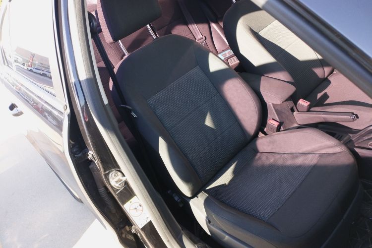 大众 朗逸 2017款 1.6L 自动风尚版局部细节41