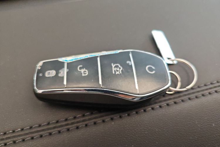 比亚迪 宋L DM-i 2025款 智驾版 112km 超越型中控内饰11