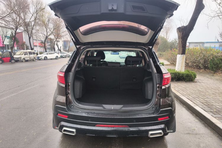 福特 领界 2019款 EcoBoost 145 CVT精领型 国VI机舱底盘23