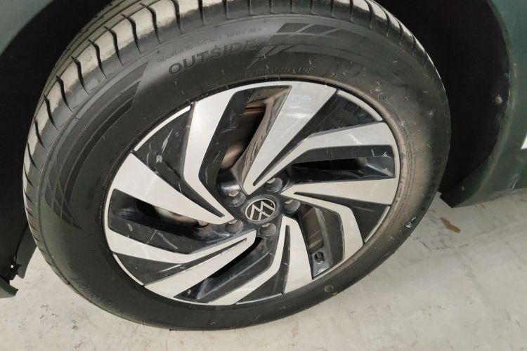 大众 途观L 2023款 330TSI 自动两驱舒享版车身外观6007