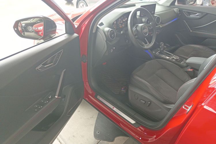 奥迪Q2L 2018款 35 TFSI 时尚动感型 国V中控内饰20