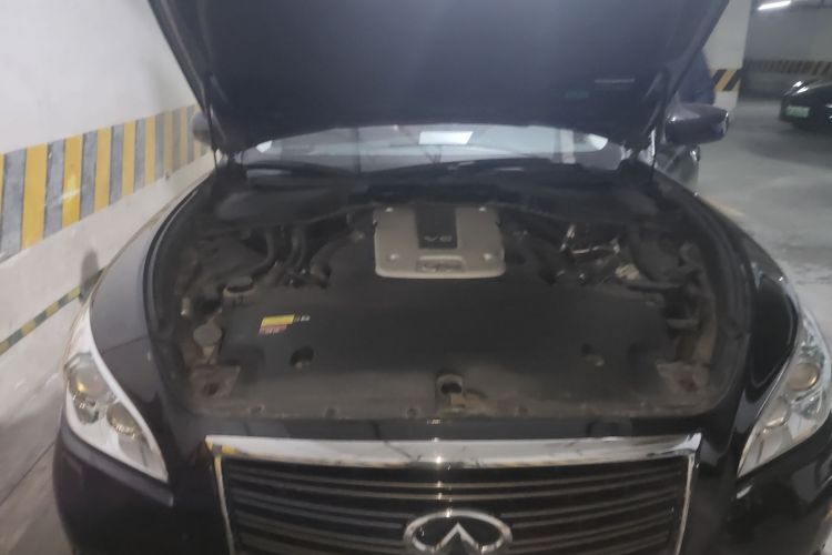 英菲尼迪Q70 2013款 Q70L 2.5L 舒适版局部细节24