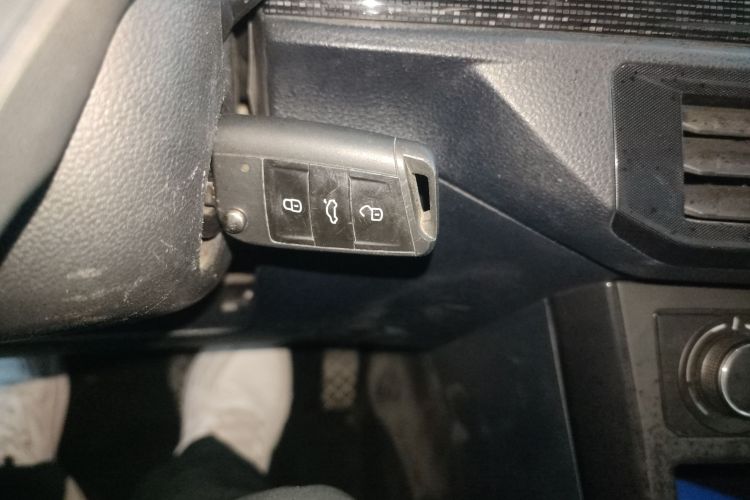 大众 朗逸 2023款 新锐 1.5L 自动新逸版中控内饰11