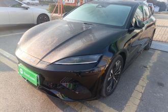 比亚迪 海豹 2022款 550km 标准续航后驱版尊贵型