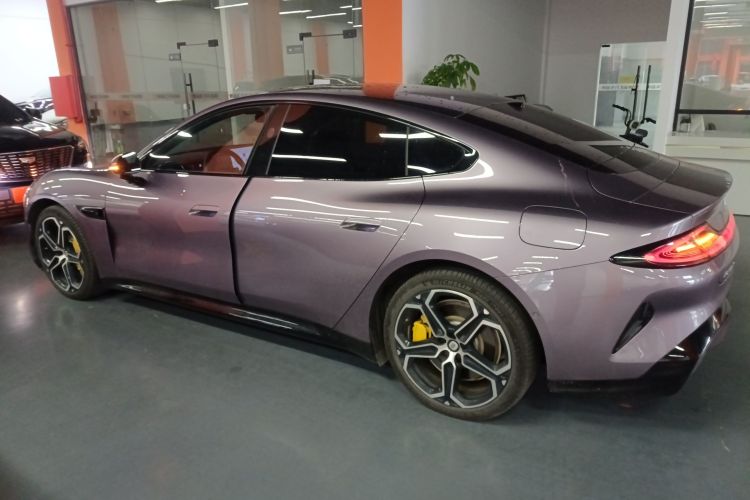 小米汽车 小米SU7 2024款 后驱超长续航高阶智驾Pro版车身外观4