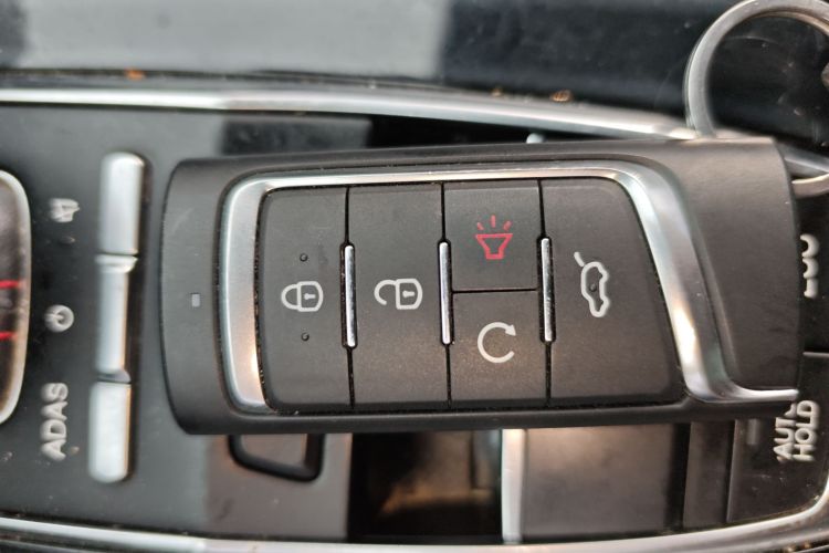 广汽传祺 传祺GS4 PLUS 2021款 390T 自动星云版中控内饰7001