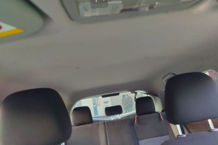 丰田 YARiS L 致炫 2015款 1.5E 自动魅动版局部细节22