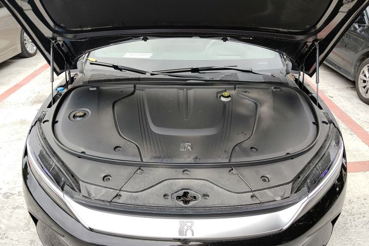 比亚迪 汉 2025款 EV 701KM尊享型机舱底盘24
